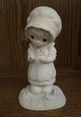Enesco Precious Moments ''We Are God's Workmanship'' Figurine 1982 5'' includes Box