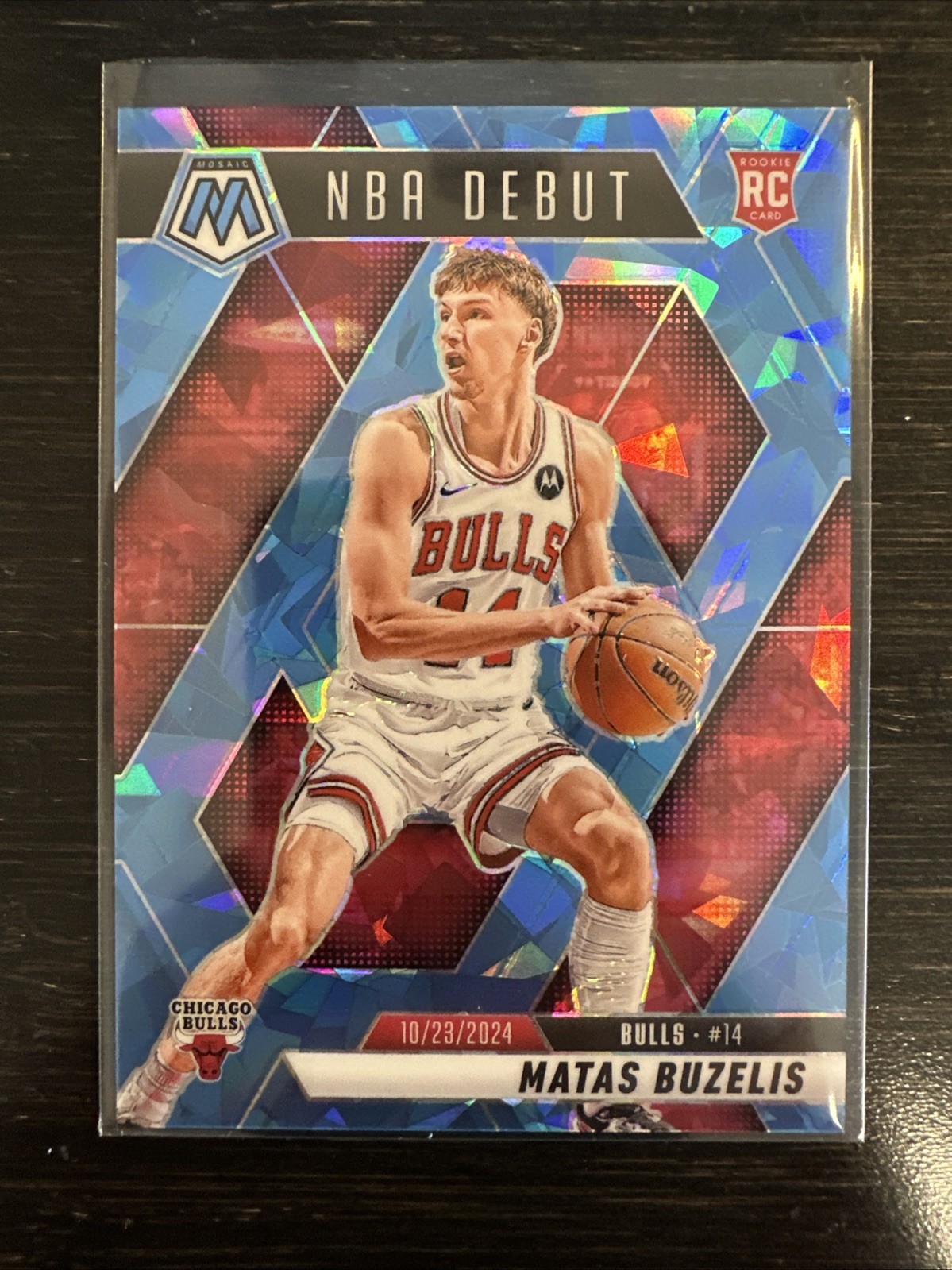 2024-25 Panini Mosaic Matas Buzelis #257 Cracked Ice NBA Debut RC /125