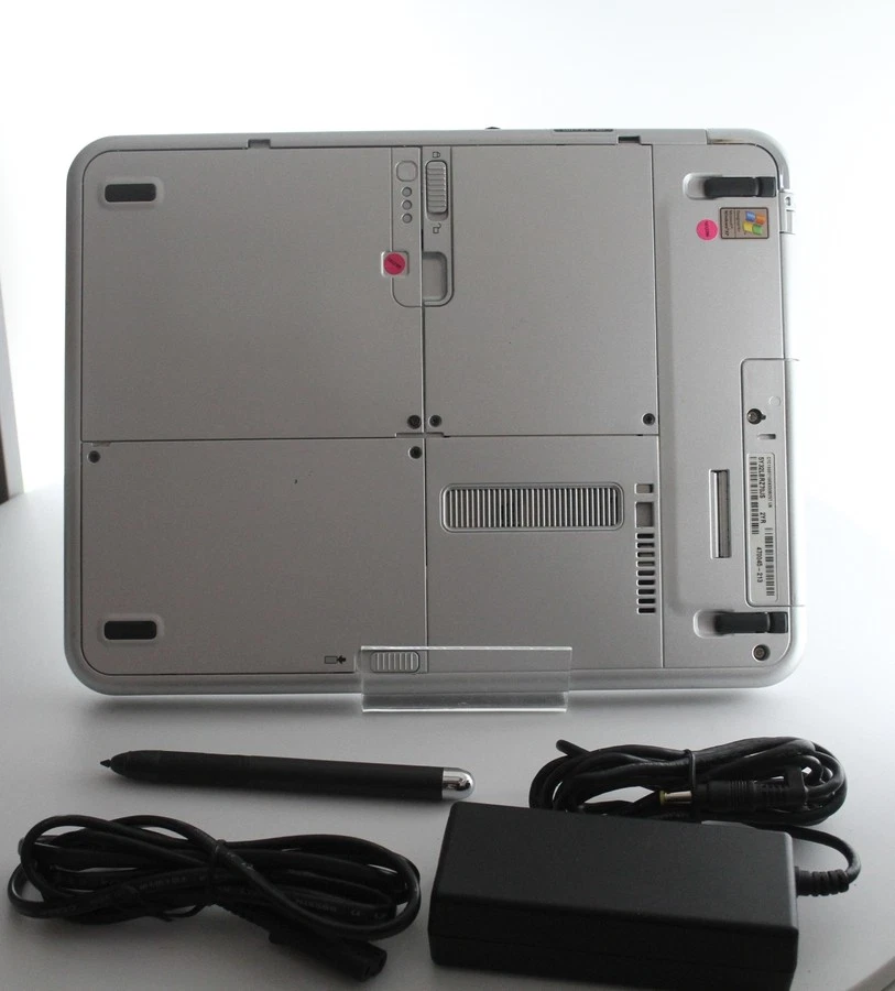 Tablet PC HP Compaq TC1000 1 GHz 256 MB 30 GB Wi-Fii Windows XP (DG985A#ABA) Foto 2 de 2