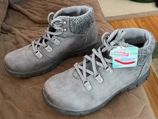 SKECHERS Synergy Cold Daze - Size 11 - Charcoal WATERPROOF snow hiking boot
