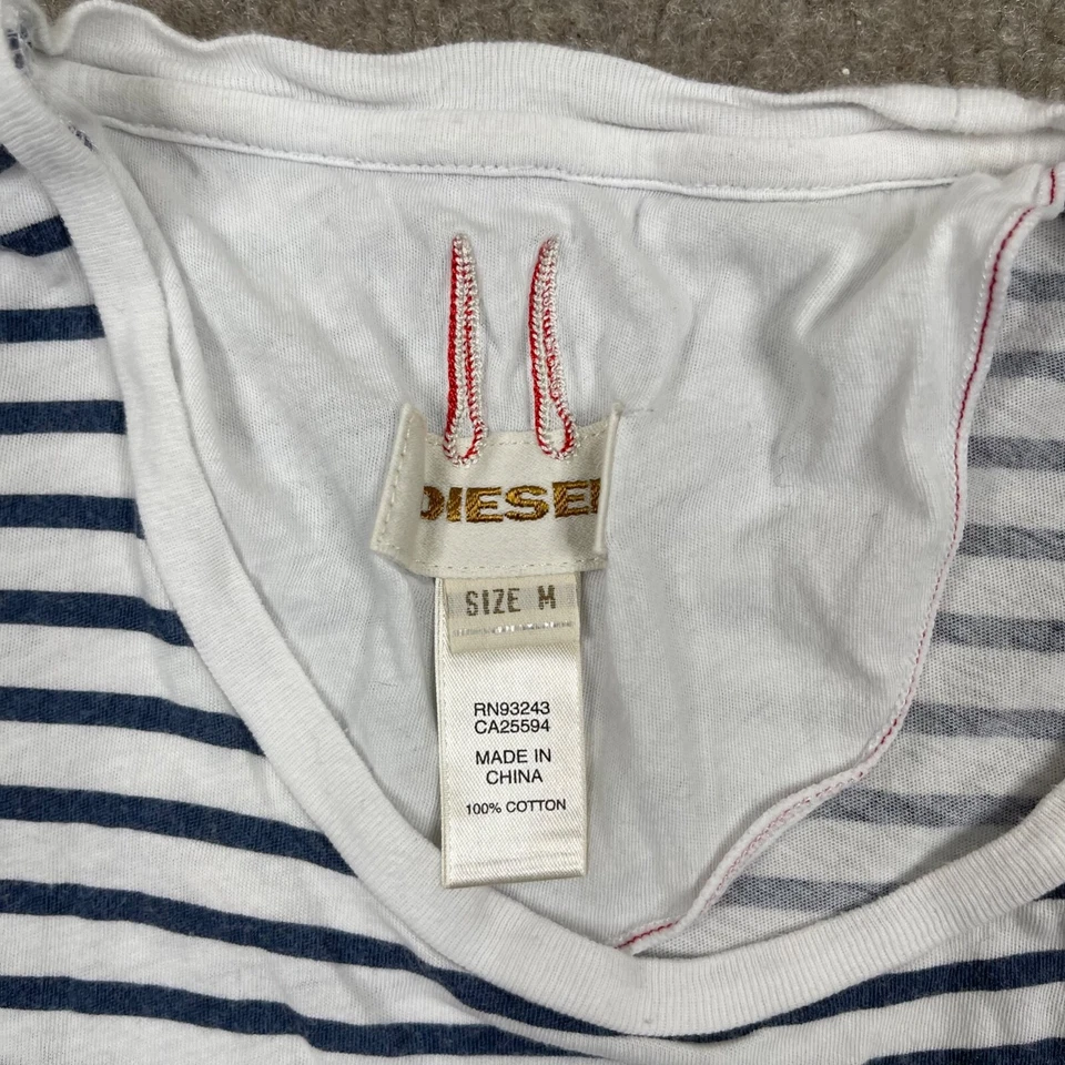 Camiseta babydoll elástica manga corta blanca talla M vintage Y2k Diesel para mujer Foto 2 de 4