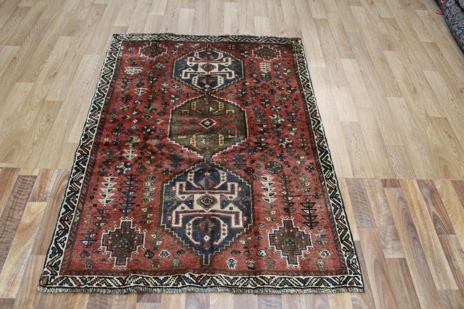 shiraz qashqai rug お値下げGW期間のみ！ | newventures.org