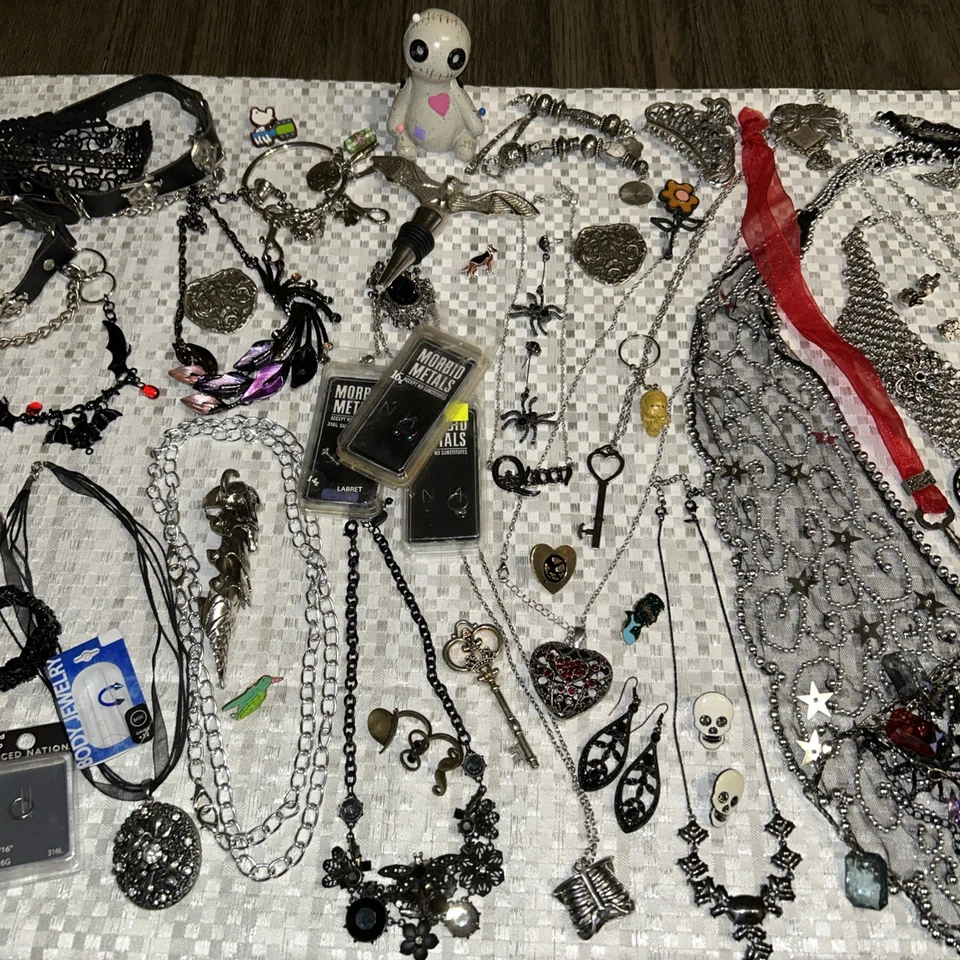 Rock Punk Gothic Jewelry: Necklace-Bracelet-pins-Earrings Etc - Image 3 of 4