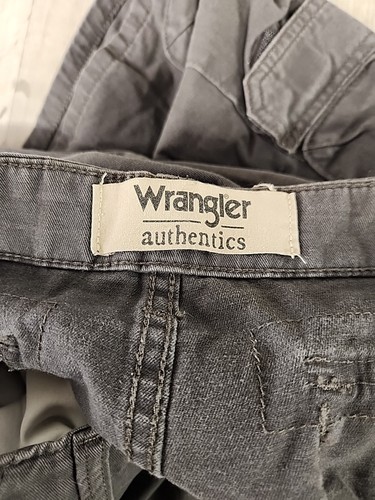 Wrangler Authentics Shorts Herren 36 Premium Cargo - Grau/Blau - Bild 3 von 9