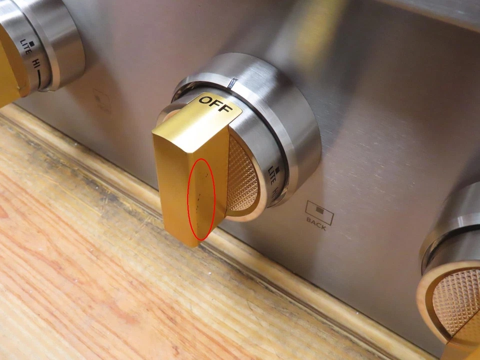 Monogram Statement Series ZGU366NT2SS 36" Slide-In Professional Gas Rangetop Pic - Image 3 of 4