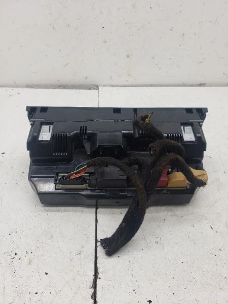 Placa frontal de doble zona de control de temperatura negra para 06-11 AUDI A6 717734 Foto 2 de 4