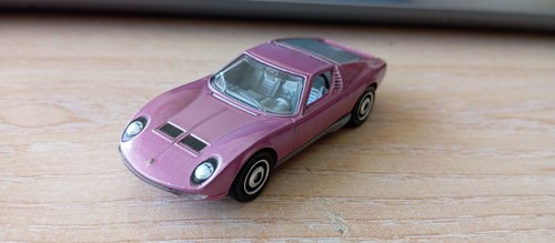 MATCHBOX - 1968 LAMBORGHINI MIURA P400 S PINK LOOSE 1/64 APROX *NEW*