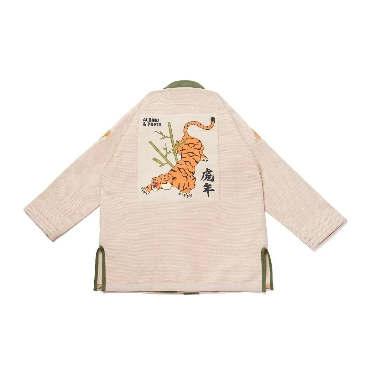 Shoyoroll BJJ Albino y Preto Lote 110 Kimonos Año del Tigre "Con Bolsas"