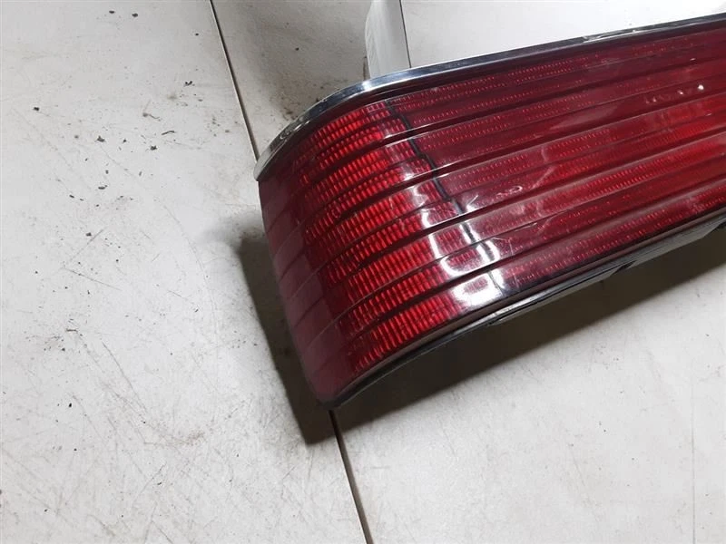 后驱动左尾灯适合 85-89 RELIANT 9889426 — 第 2/4 张图片