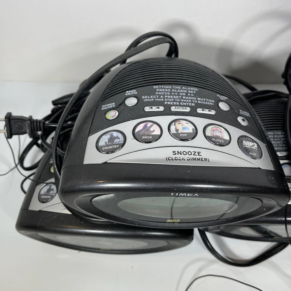 Timex MP3 entrada de linha T1233BA ajuste despertador rádio bateria e AC lote de 5 - Imagem 2 de 4