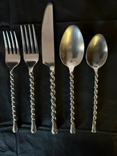 5 Piece Place Setting Gourmet Settings SILVER TEAR Twist 18/10 Stainless Flatwar