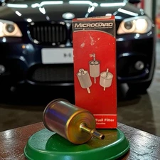 MicroGard Premium Fuel Filter #33595 For 1986-1993 Ford 5.0 EFI Engines