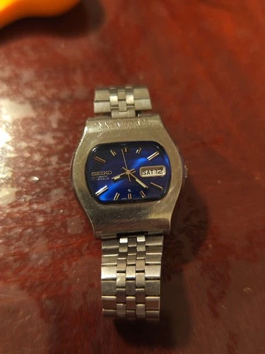 Vintage Seiko DX Men Automatic Watch Blue Dial Day/Date Indicator