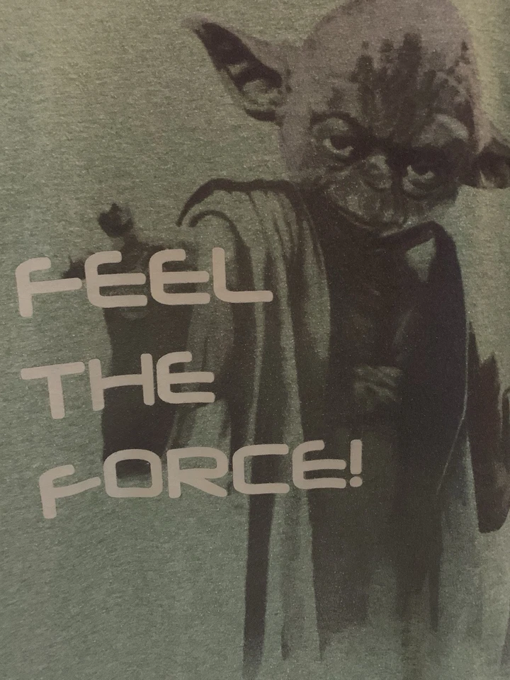Camiseta Star Wars Yoda Disney "Feel The Force" Niños Verde M Foto 2 de 4