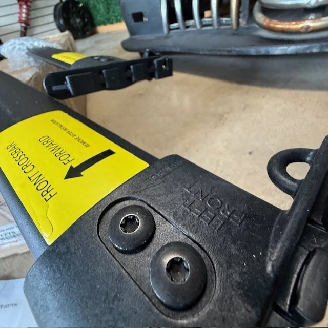 (1) KIT DE 2 PIEZAS BARRA TRANSVERSAL PORTAEQUIPAJES DE TECHO TOYOTA 4RUNNER 2010-2024 OEM PT278-89170 Foto 4 de 4