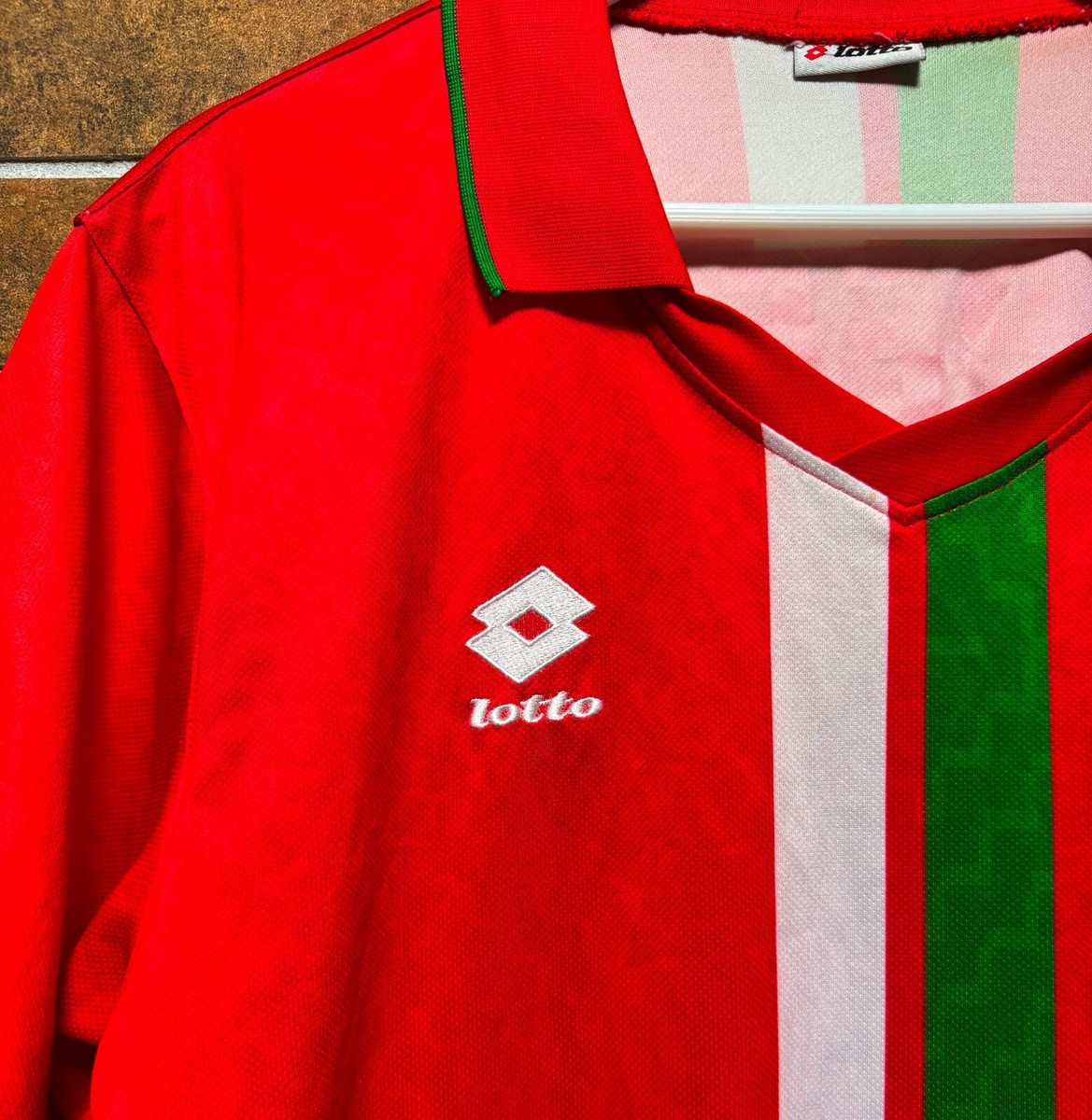 WALES NATIONAL TEAM 1996/1998 #10 SPEED HOME FOOTBALL SHIRT