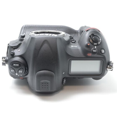 M21 Near Mint Nikon D5 XQD 20.8MP DSLR Camera Body shutter count