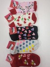 Women's - 5 Pair - Low Cut Socks - Hearts    Valentine Prints - Love - NWT 4-10