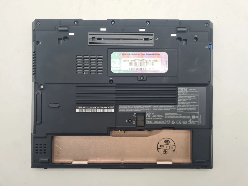 Selten IBM Thinkpad X20(2662) 12.1’‘ Celeron 500 MHz 320 MB RAM - Ohne Festplatt - Bild 3 von 4