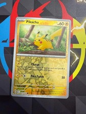 Pikachu 025/165 Carta Comune 151 Pokemon Reverse Holo Scarlatto e Viola TCG
