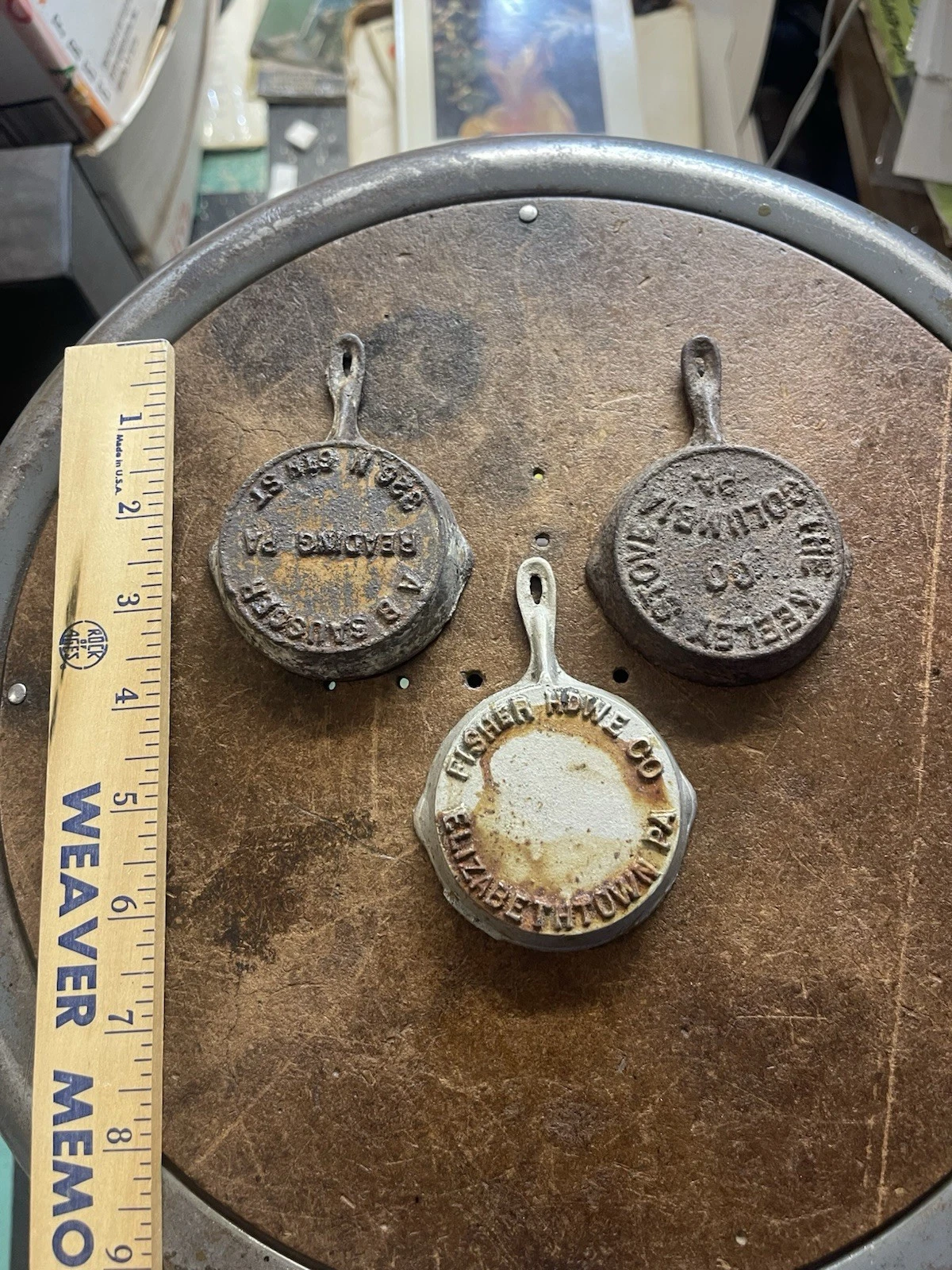 3 Vintage Mini Cast Iron Advertising Skillets - Keeley Stove, Fisher Howe PA
Opens in a new window o