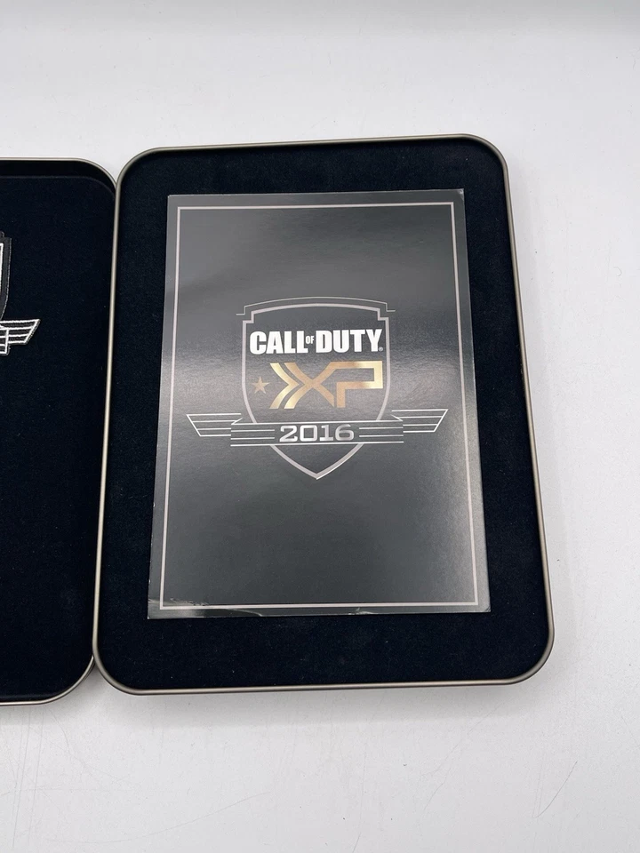 Call of Duty XP Patch Lot - 2016 Los Angeles XP LA COD Championship + Metal Case - Image 4 of 4