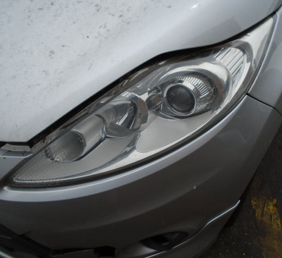 09 FORD FIESTA MK7 1.6 TDCI 3DR NEARSIDE FRONT HEADLIGHT UNIT 08-12 BREAKING CAR