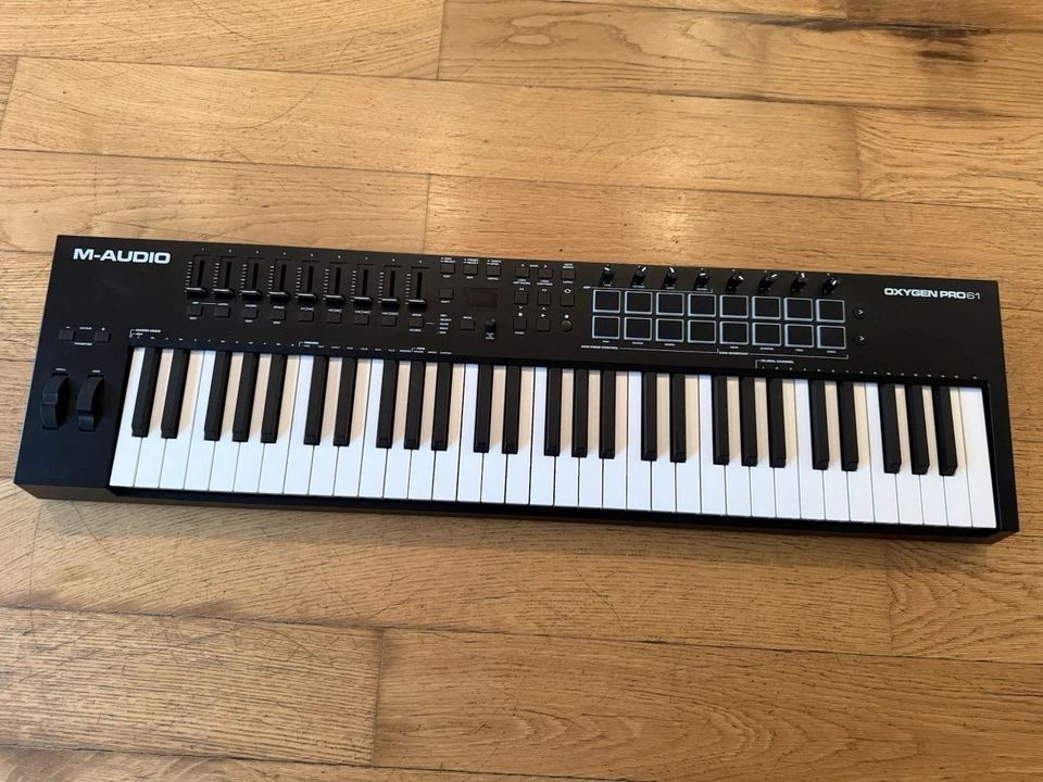 M-Audio Oxygen Pro 61 – MIDI Keyboard Controller – Top Zustand - Bild 2 von 3
