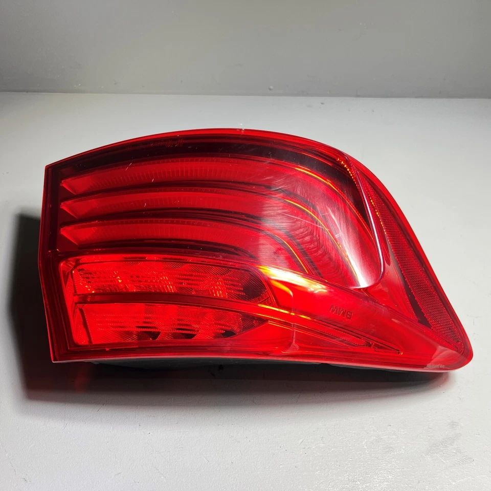 2014-2016 宝马 535i 后驱动侧尾灯尾灯外灯原始设备制造商 — 第 3/4 张图片
