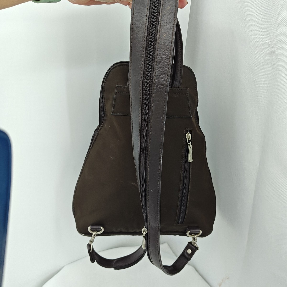 Baggallini Metro Backpack Convertible Zip Strap Nylon Brown  display picture 1