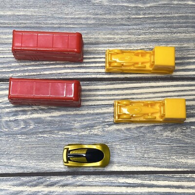 Think Fun 2014 Rush Hour Shift Red Bus Yellow Truck Gold Car Replacement Part