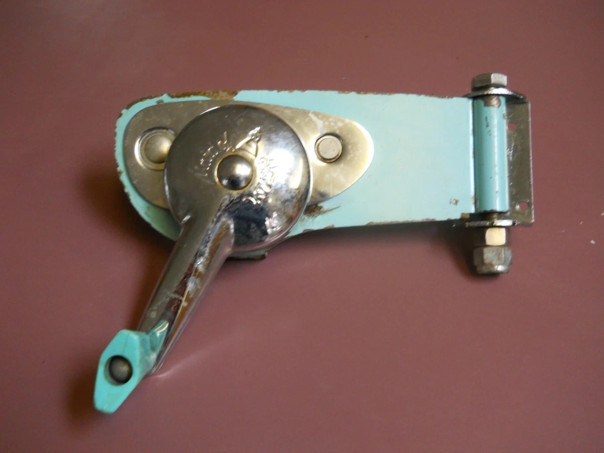 1950's Vintage Maid of Honor #41, swing away wall mount can opener with bracket