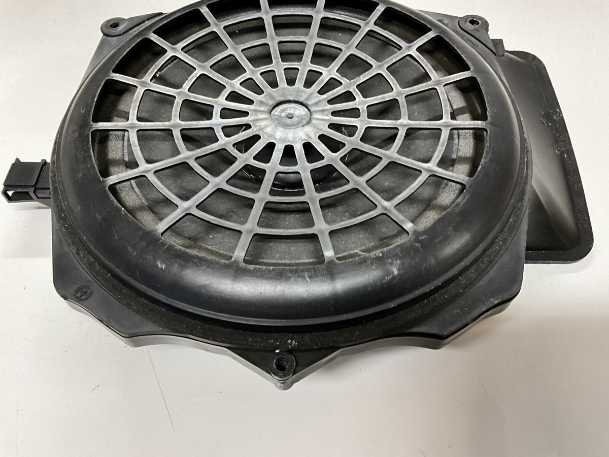 Audi A4 Rear Deck Subwoofer Speaker Parcel Shelf 8E5035412 for