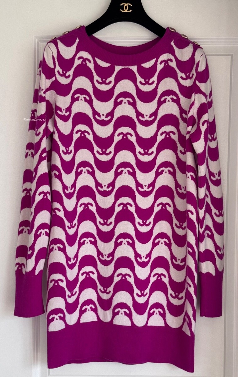 NWT $3700 CHANEL 21P CC ECRU FUCHSIA CC LOGO CASHMERE SWEATER