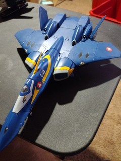 Yamato Macross 1/60 Scale YF 21 Macross Plus Transformable Action Figure