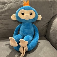 WowWee Fingerlings HUGS Boris Blue Interactive Plush Monkey Toy 16"