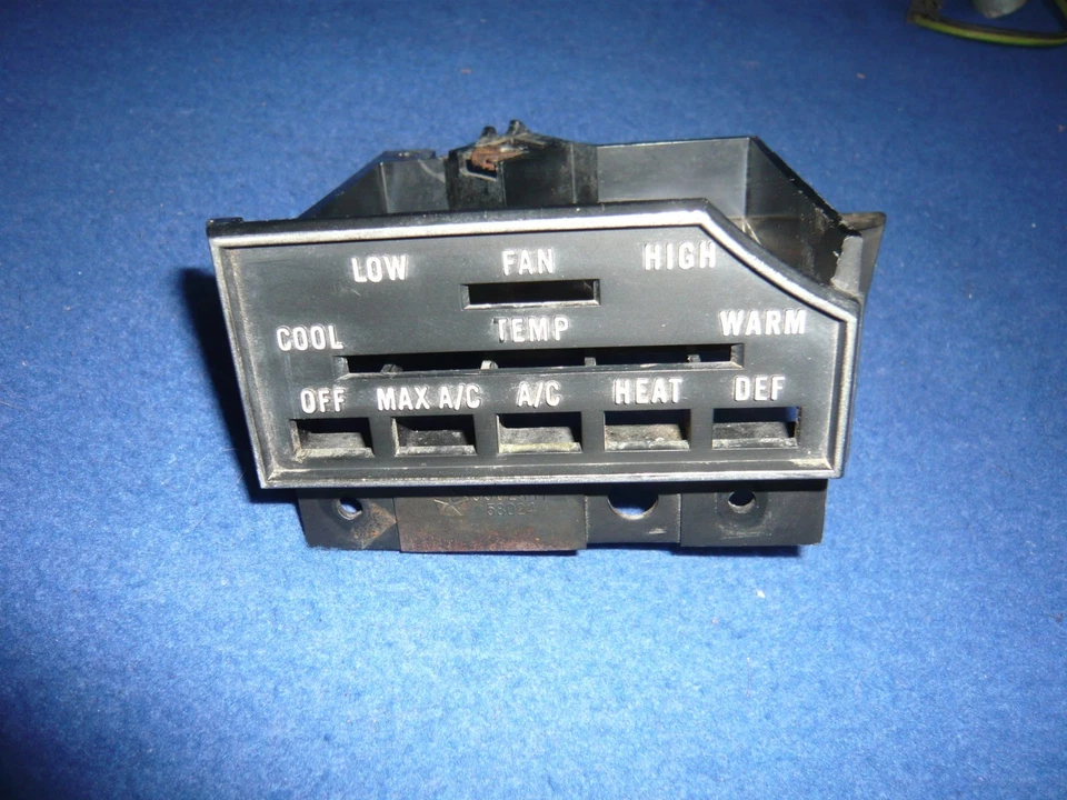 Panel de control del calentador de aire acondicionado Mopar E-cuerpo Cuda Challenger 1970-1974 sin rally usado Foto 4 de 4