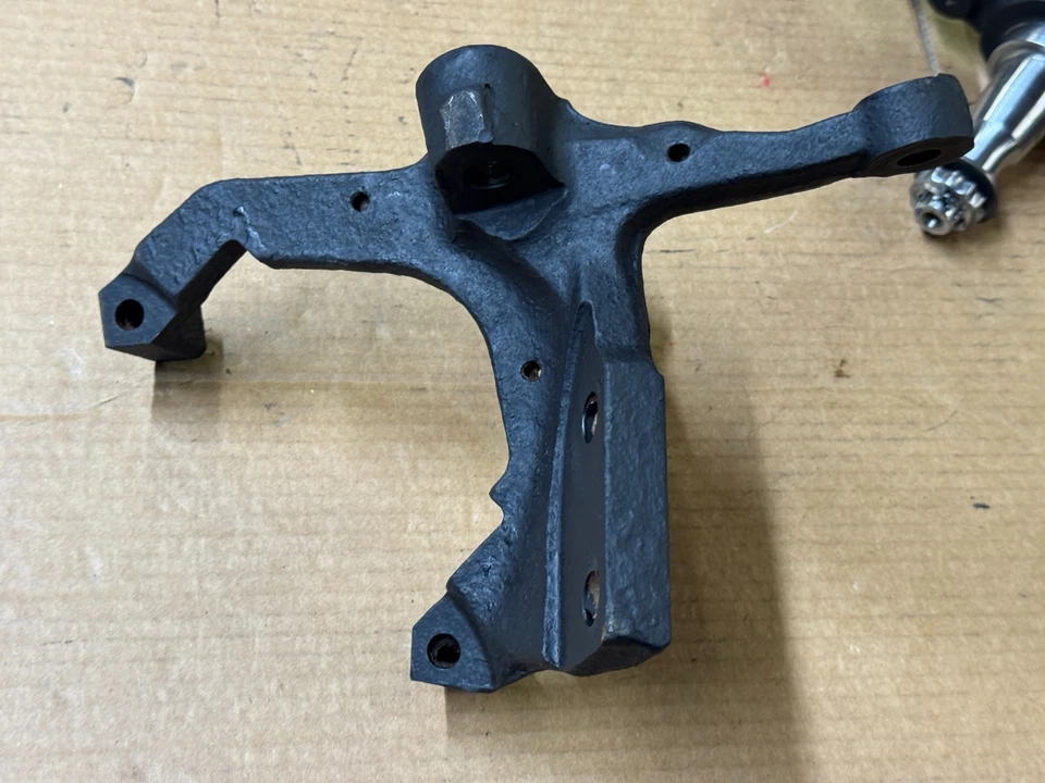 87-93 Ford Mustang V8 Husillos de freno delanteros Brazo de control Suspensión Puntal de dirección Foto 4 de 4