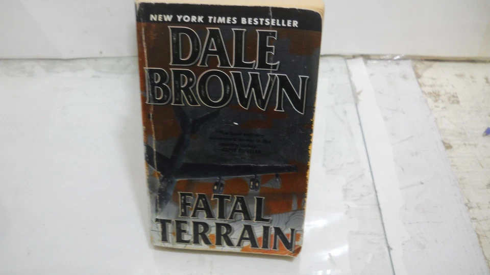 Lot of 6 Novesl by Dale Brown & Other ( Techno-Thrillers )  Fast Shipping Boxed — 第 3/4 张图片