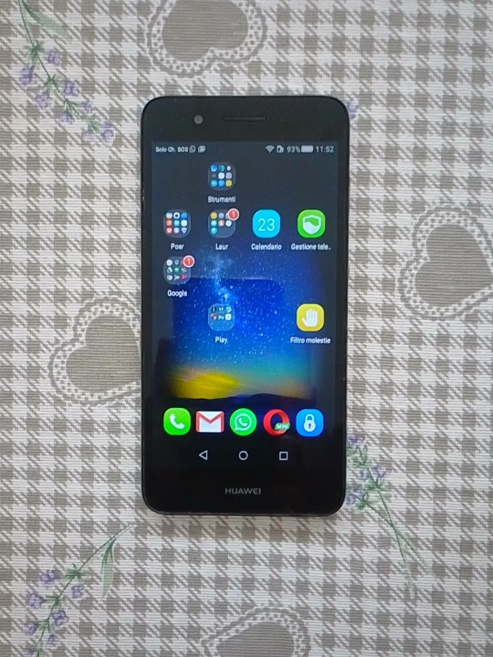 Huawei P8 Lite Smart disponibile in Italia al prezzo di 200 €. Ma perché