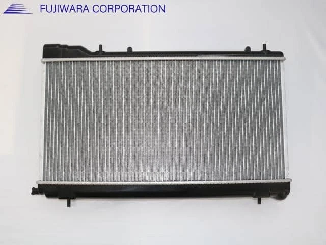 SUBARU Forester 2001 GF-SF5 Radiator 45111FC320 [New] [PA02386476] - Image 2 of 2