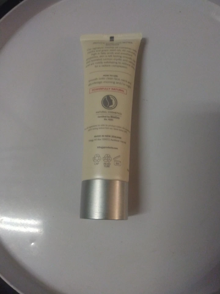 Trilogía Ministering Lotion.  Nuevo sin caja. Todavía tiene el sello en la punta Foto 3 de 3