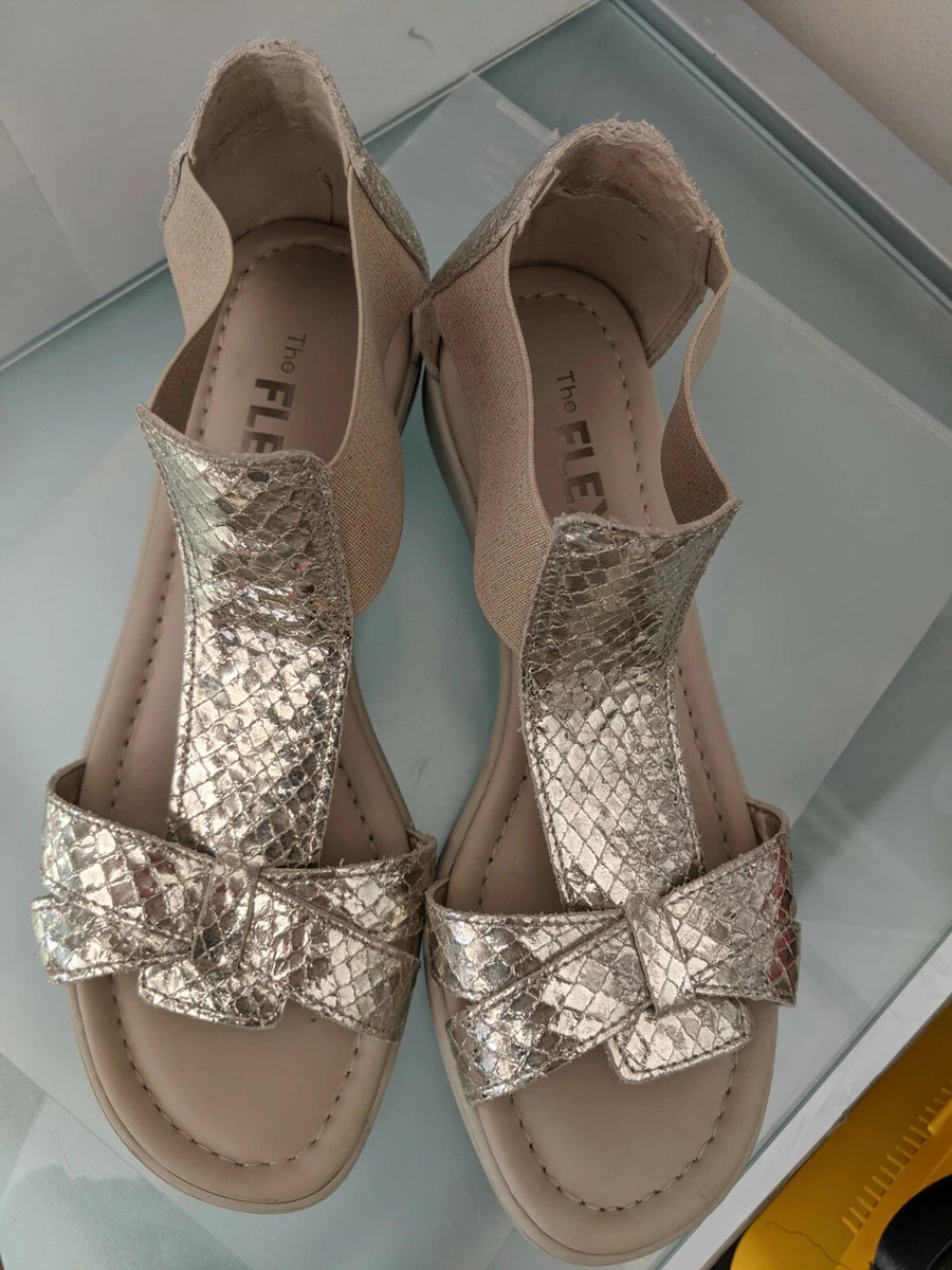 THE FLEXX LEATHER UPPER SIZE 7 SANDALS MADE IN EGYPT AS NEW