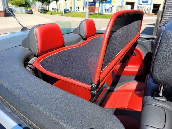 Foto 4 van Deflettore di vento per Renault Megane 3 CC (2011-2017) Frangivento