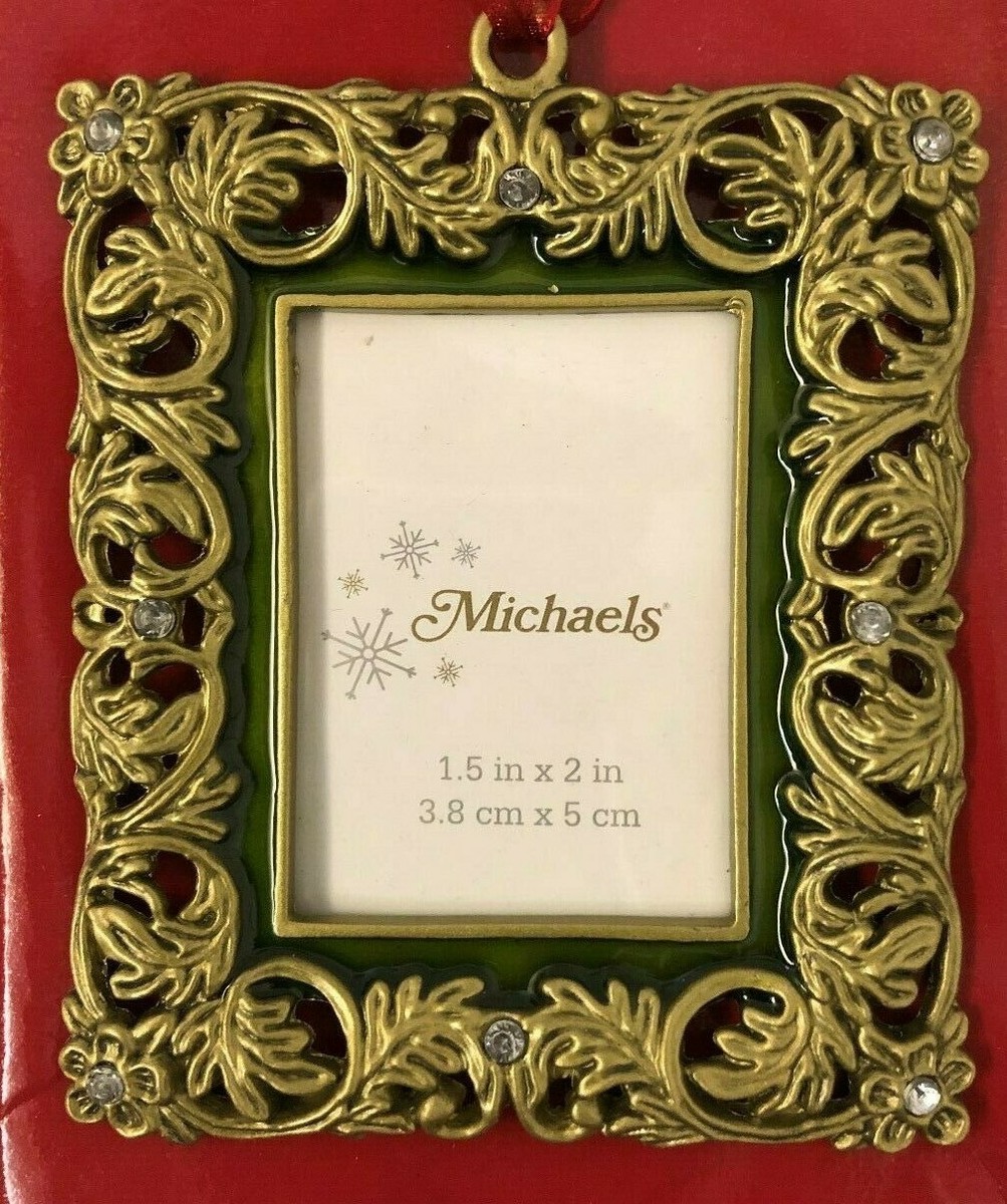 Christofle メタルフォトフレーム ビーズ装飾付き Christofle メタルフォトフレーム ビーズ装飾付き