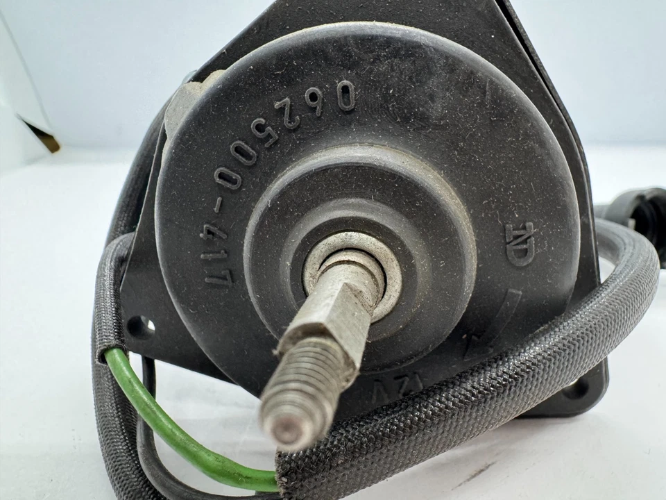 MB356225 Nuevo OEM Original Mitsubishi MOTOR, VENTILADOR DE REFRIGERACIÓN GALANT 1984-1987 Foto 3 de 4