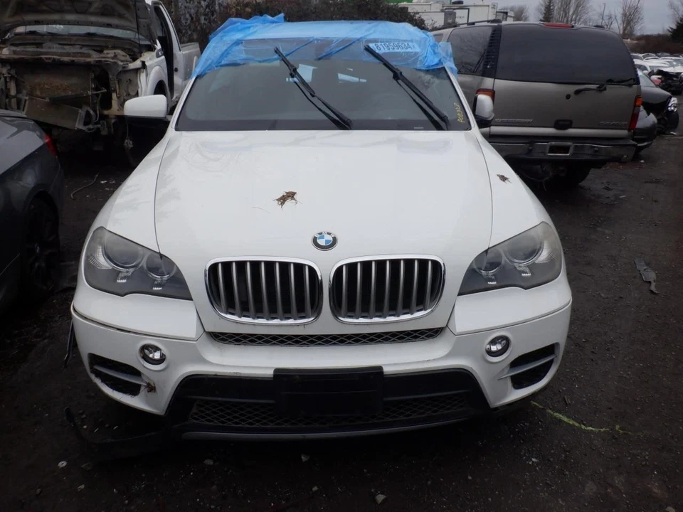 Parachoques lateral montado para cámara/proyector para BMW 640i 28846810 12-19 Foto 3 de 4