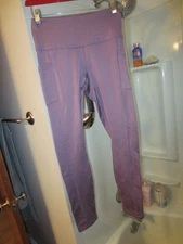 NWOT women's active wear leggings 90 Degrees by Reflex Size S lavender color