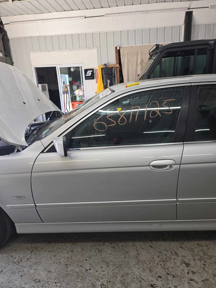 Used Front Left Door Assembly Front fits: 2002 Bmw 530I electric Front Left Grad Foto 2 de 4