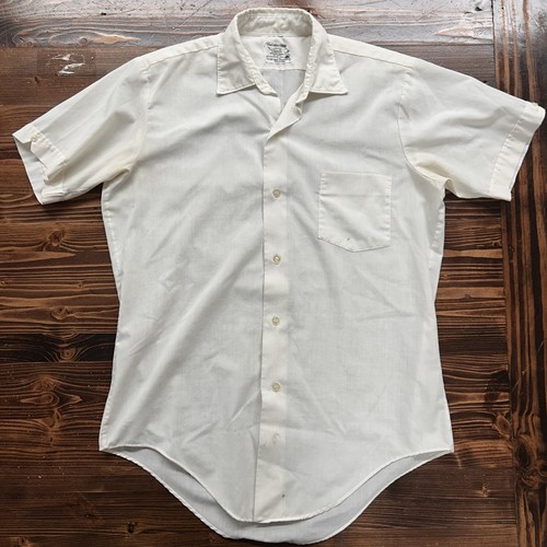 Vintage 70s 80s “Teri” Never Needs Ironing Vintage Button Up Basic Work Shirt L